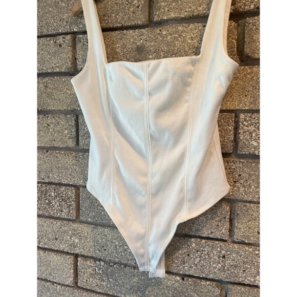 Princess Polly White Ribbed Bodysuit With Square Neckline & Sleeveless Design Si - Picture 3 of 6